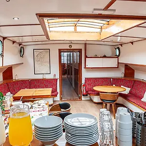  Hostel Liberté Niederlande