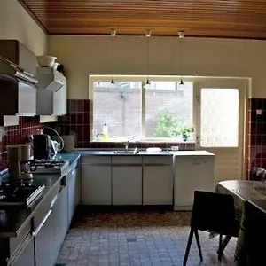  Hostel Eden